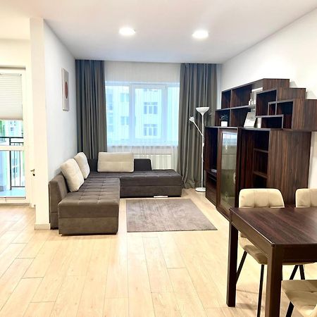 Osapart Comfortable Apartment In A Complex Great Britain Лвив Екстериор снимка