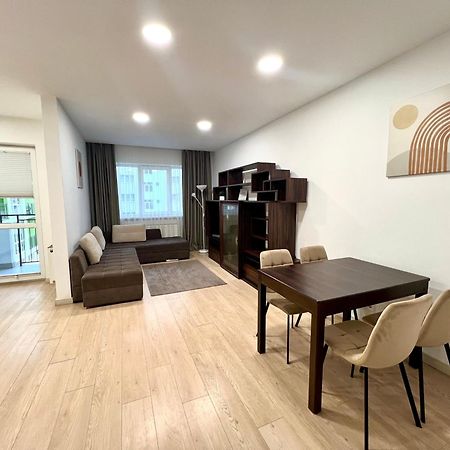 Osapart Comfortable Apartment In A Complex Great Britain Лвив Екстериор снимка