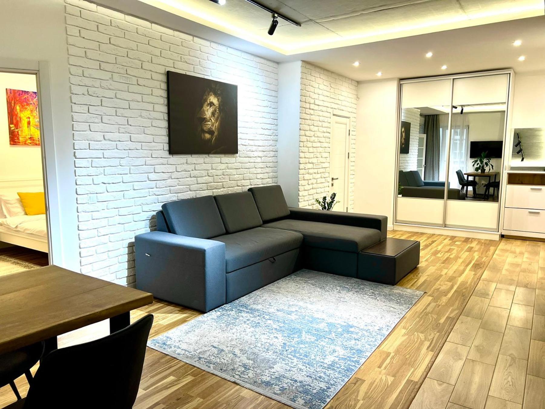 Osapart Comfortable Apartment In A Complex Great Britain Лвив Екстериор снимка
