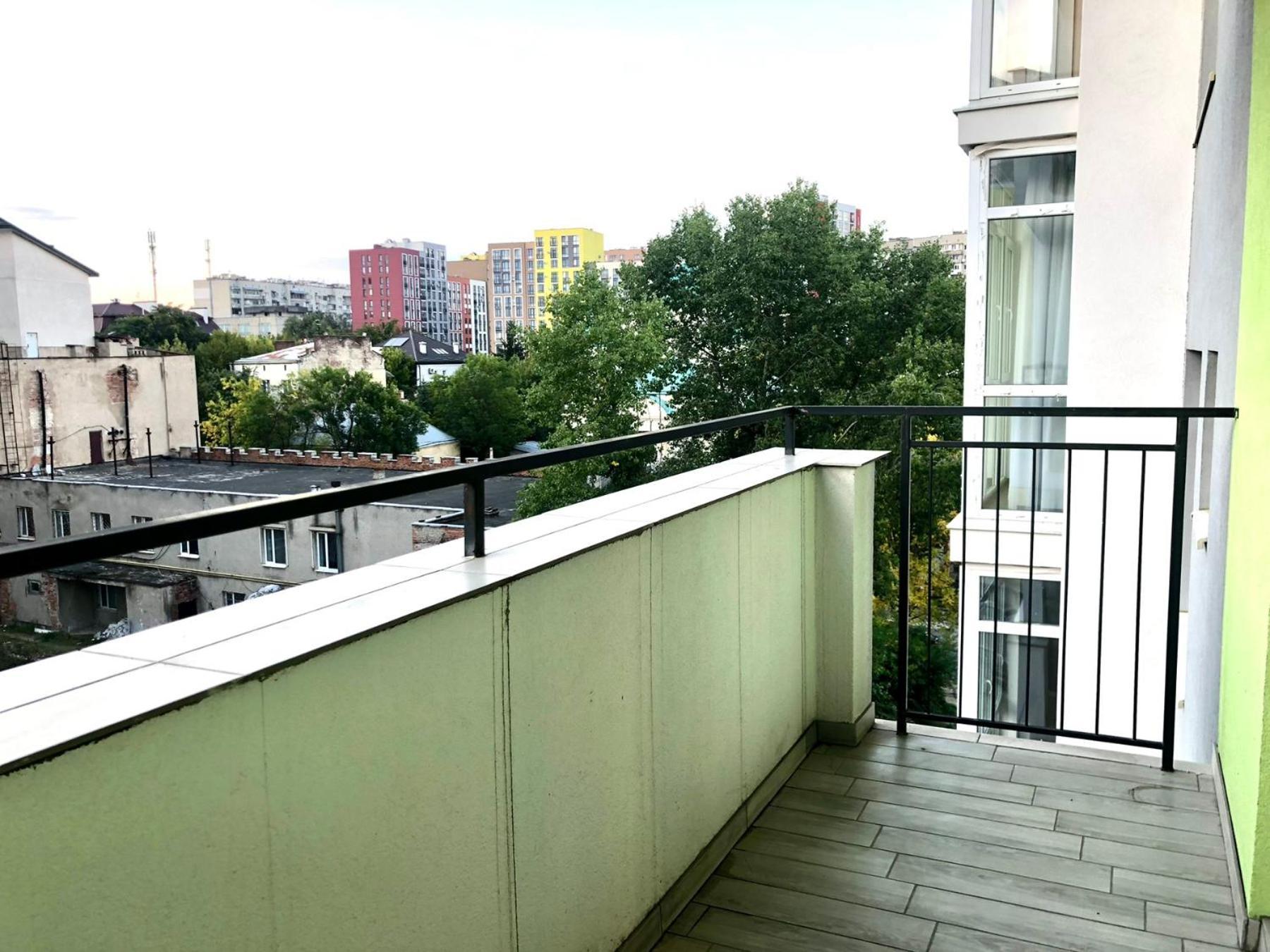 Osapart Comfortable Apartment In A Complex Great Britain Лвив Екстериор снимка